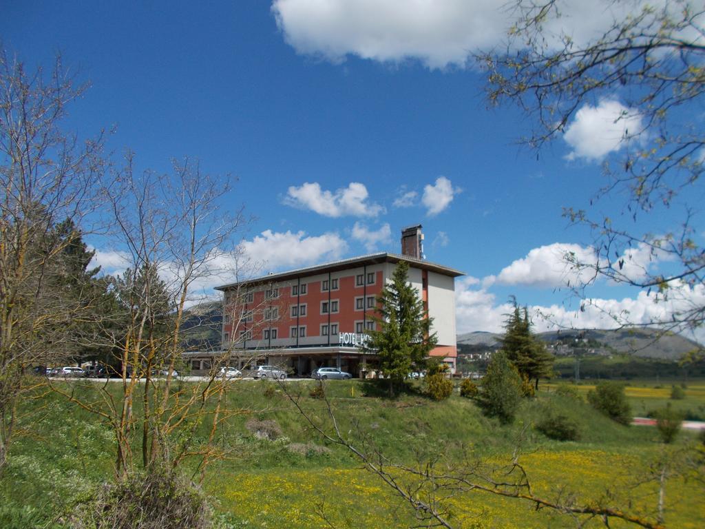 Hotel Holidays Рокказаро Экстерьер фото
